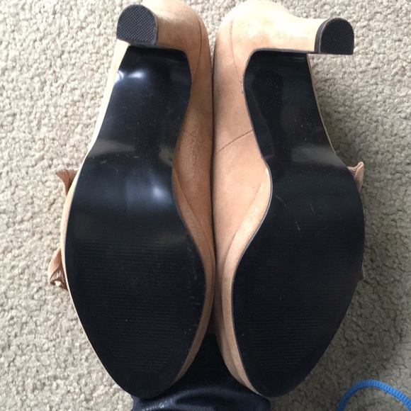 Brand New Colin Stuart Heels - Picture 3 of 3